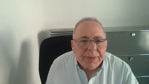 martin_1947 online show from May 17, 5:31 pm