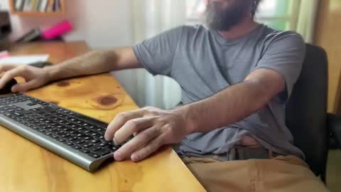 Martincito online show from December 2, 11:10 am