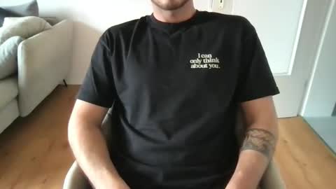 martinf123 online show from January 15, 11:58 am