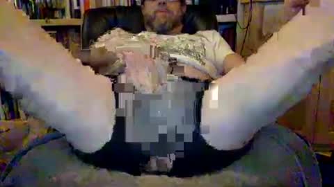 martinstolcris online show from June 14, 6:26 am