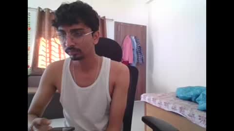 maskboyz2003 online show from February 21, 4:07 am