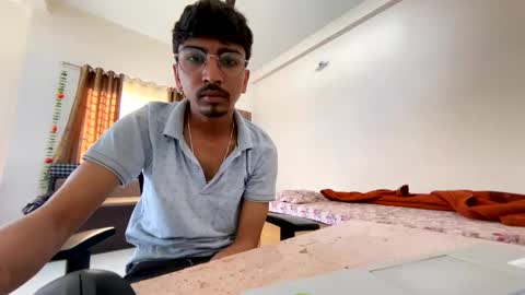 Mask Boy online show from March 3, 3:17 am