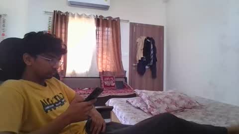 Mask Boy online show from September 25, 3:49 am