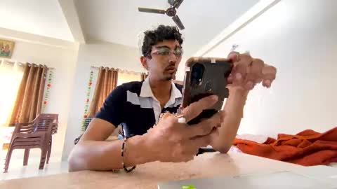 Mask Boy online show from March 4, 4:49 am