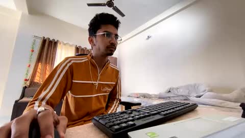 Mask Boy online show from January 2, 4:30 am