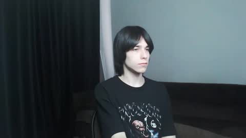 masonsilver_ online show from April 13, 8:15 am