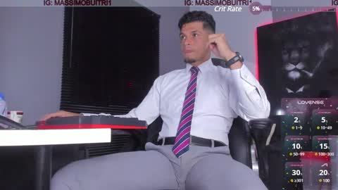 Snapshot of massimo_g chatting on January 21, 12:36 am I am Massimo online show from January 21, 12:36 am