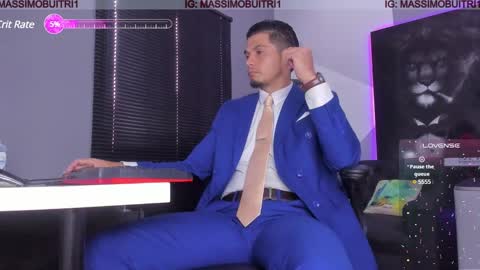 Snapshot of massimo_g chatting on December 3, 1:54 pm I am Massimo online show from December 3, 1:54 pm