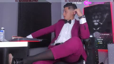 Snapshot of massimo_g chatting on January 23, 1:51 am I am Massimo online show from January 23, 1:51 am