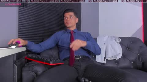 I am Massimo online show from April 24, 12:24 am