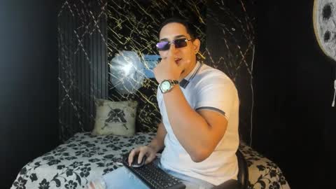 massimo_vidal online show from February 12, 2:23 pm