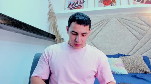 Snapshot of massimocontie_ chatting on January 12, 1:05 pm Massimo Contie online show from January 12, 1:05 pm