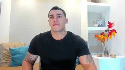 Snapshot of massimocontie_ chatting on January 3, 12:52 pm Massimo Contie online show from January 3, 12:52 pm