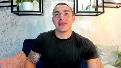Snapshot of massimocontie_ chatting on January 27, 12:16 pm Massimo Contie online show from January 27, 12:16 pm