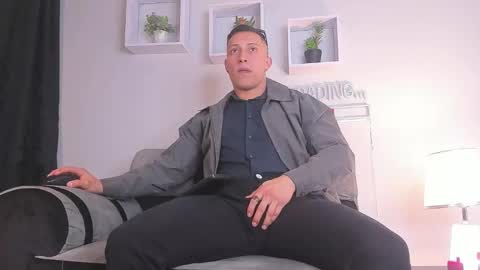 Snapshot of masster_ares chatting on September 10, 3:49 am masster_ares online show from September 10, 3:49 am