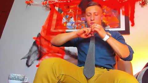 Snapshot of masster_ares chatting on October 10, 5:12 am masster_ares online show from October 10, 5:12 am