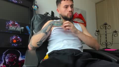 steven  online show from December 3, 9:01 pm