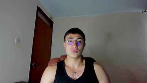 Snapshot of masterfiterotic chatting on February 4, 10:02 pm masterfiterotic online show from February 4, 10:02 pm
