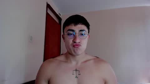 Snapshot of masterfiterotic chatting on March 9, 7:26 pm masterfiterotic online show from March 9, 7:26 pm