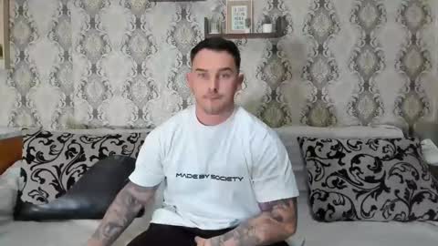 Snapshot of mastermusclejon chatting on January 31, 8:43 pm Jon online show from January 31, 8:43 pm
