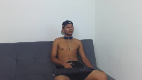 masters_latins online show from July 28, 8:52 pm