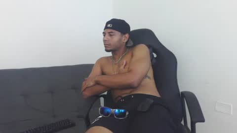 masters_latins online show from July 28, 4:39 pm