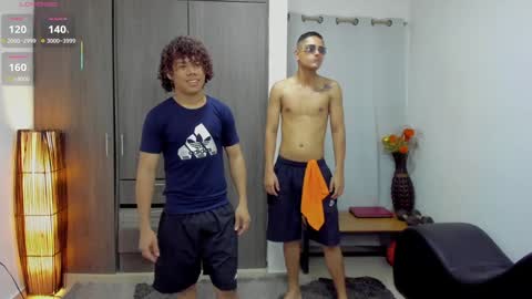 Snapshot of masters_sexx chatting on February 4, 11:27 am Team Cris Darwin- Fernando- Stiven- David online show from February 4, 11:27 am