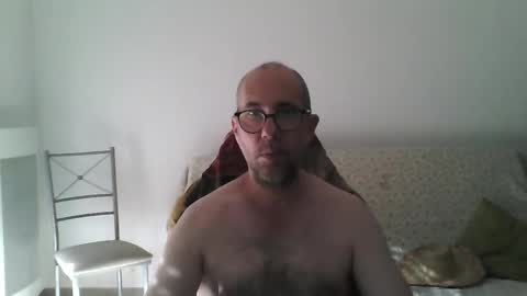 Snapshot of mat11efou chatting on September 16, 3:35 pm mat11efou online show from September 16, 3:35 pm