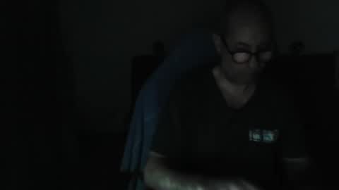 Snapshot of mat11efou chatting on October 11, 7:18 pm mat11efou online show from October 11, 7:18 pm