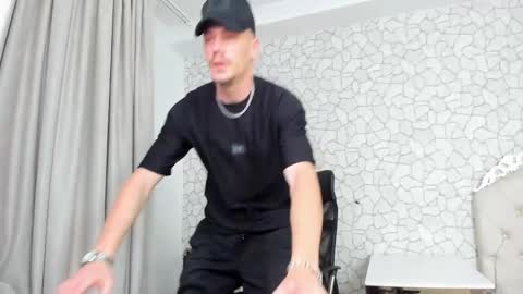 MateoBenjamin online show from December 27, 7:35 pm