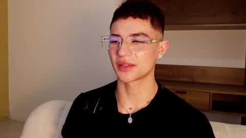 Snapshot of matheomontclair chatting on October 15, 9:33 pm Matheo Montclair online show from October 15, 9:33 pm