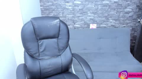 Snapshot of mathew_wolf4 chatting on September 28, 7:56 pm Mathew Independent model online show from September 28, 7:56 pm