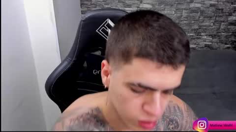 Mathew Independent model online show from April 21, 2:26 am