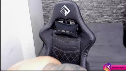 Mathew Independent model online show from April 25, 10:40 pm