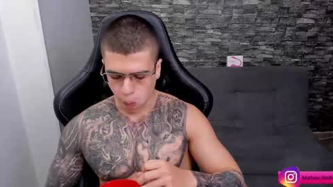 Snapshot of mathew_wolf4 chatting on September 30, 8:12 pm Mathew Independent model online show from September 30, 8:12 pm