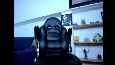 Snapshot of mathews_19 chatting on January 30, 7:37 pm Teo online show from January 30, 7:37 pm