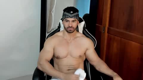 mathews_smith online show from March 25, 12:09 pm