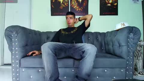 Snapshot of matias_costa chatting on February 27, 4:09 am MATIAS COSTA online show from February 27, 4:09 am