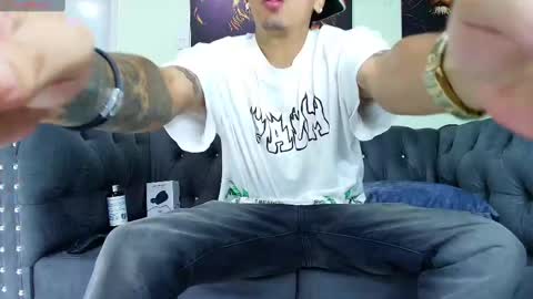 Snapshot of matias_costa chatting on February 14, 1:34 am MATIAS COSTA online show from February 14, 1:34 am