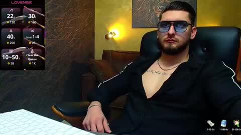 Snapshot of matiasdean chatting on September 19, 5:41 am MatiasDean online show from September 19, 5:41 am