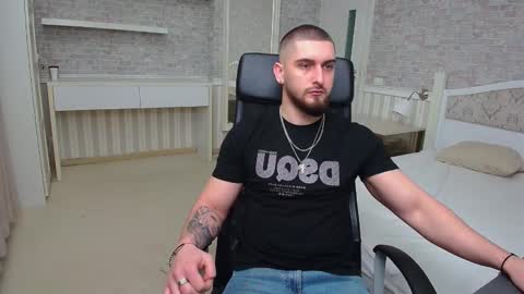 Snapshot of matiasdean chatting on February 28, 5:48 am MatiasDean online show from February 28, 5:48 am