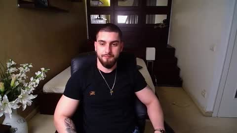 Snapshot of matiasdean chatting on February 24, 3:31 pm MatiasDean online show from February 24, 3:31 pm