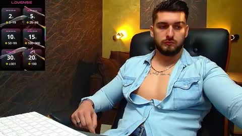 Snapshot of matiasdean chatting on September 15, 5:20 am MatiasDean online show from September 15, 5:20 am