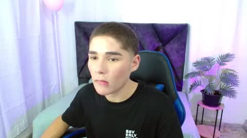 Snapshot of matiii18 chatting on September 23, 1:32 pm Mati online show from September 23, 1:32 pm