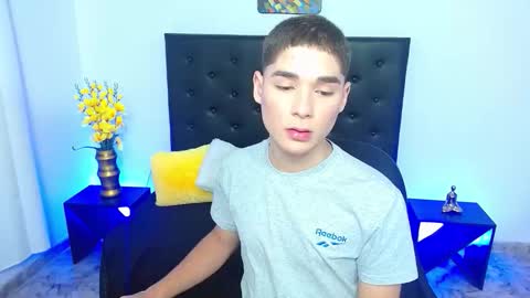 Snapshot of matiii18 chatting on October 10, 8:13 pm Mati online show from October 10, 8:13 pm