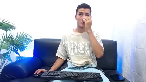 Snapshot of matiius18 chatting on September 19, 4:18 pm Matias online show from September 19, 4:18 pm