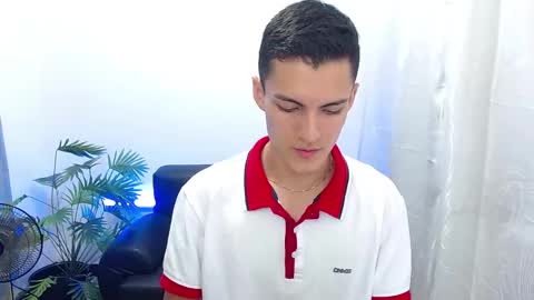 Snapshot of matiius18 chatting on September 18, 3:58 pm Matias online show from September 18, 3:58 pm