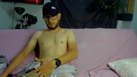 Snapshot of matt_bigdick27 chatting on October 9, 11:15 am mattew online show from October 9, 11:15 am