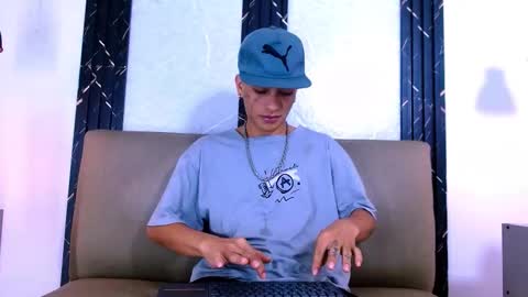 Matt Ruso online show from November 25, 3:52 am