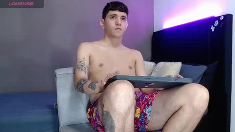 ---Matteo--- online show from April 21, 3:45 am